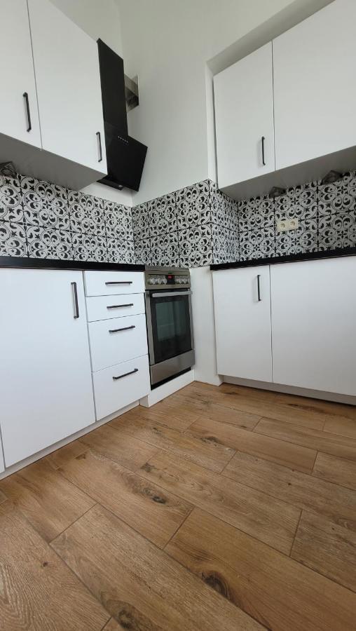Art Dreams Apartament Chmielna 5 Warschau Exterior foto